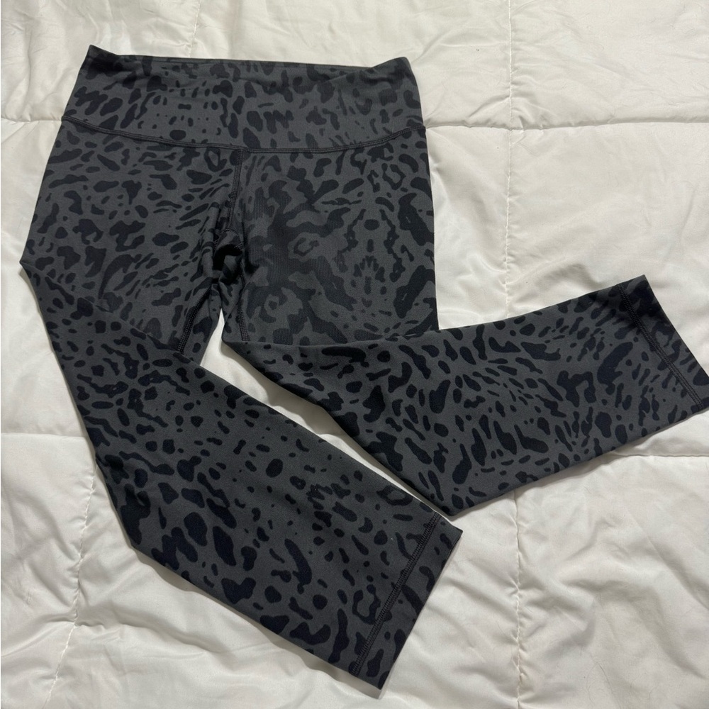 Lululemon cropped leggings